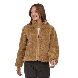 Woman’s Patagonia Teddy Bear Jacket